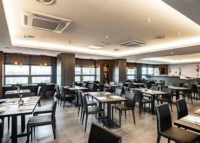 Ramada And Namdaemun Seoul
