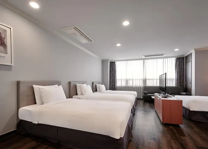 Hotel Ramada And Namdaemun