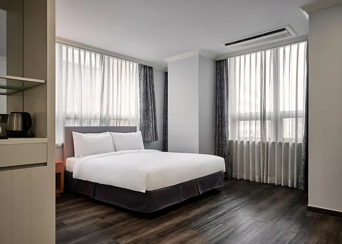Ramada And Namdaemun Hotel 4*