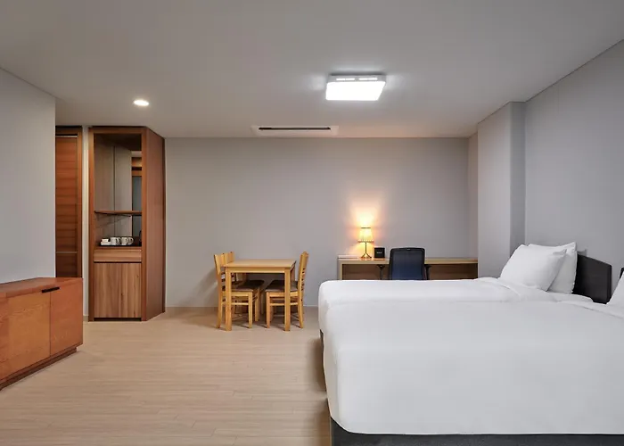 Ramada And Namdaemun