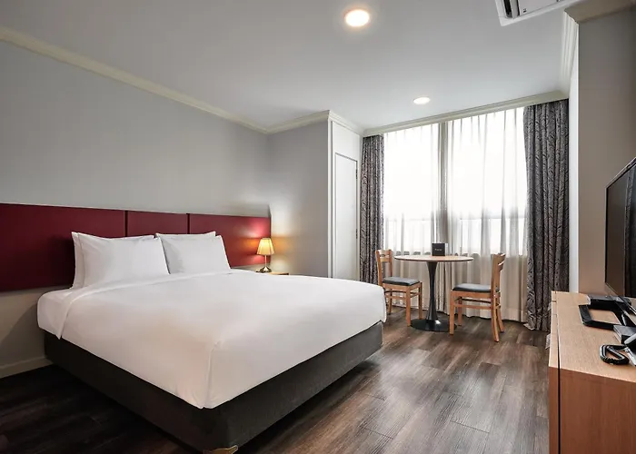 Ramada And Namdaemun 4*