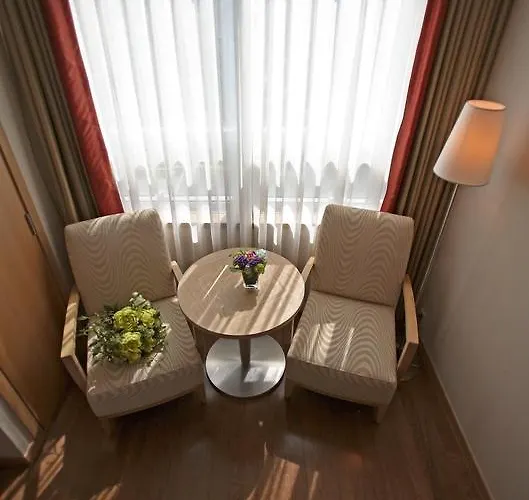 Ramada And Namdaemun Hotel 4*